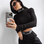 Sweter z golfem Laos Ola Voga czarny