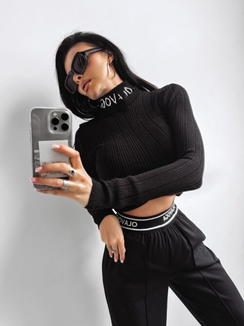 Sweter z golfem Laos Ola Voga czarny