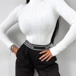 Sweter z golfem Laos Ola Voga ecru