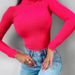 Sweter z golfem Laos Ola Voga neonowy róż