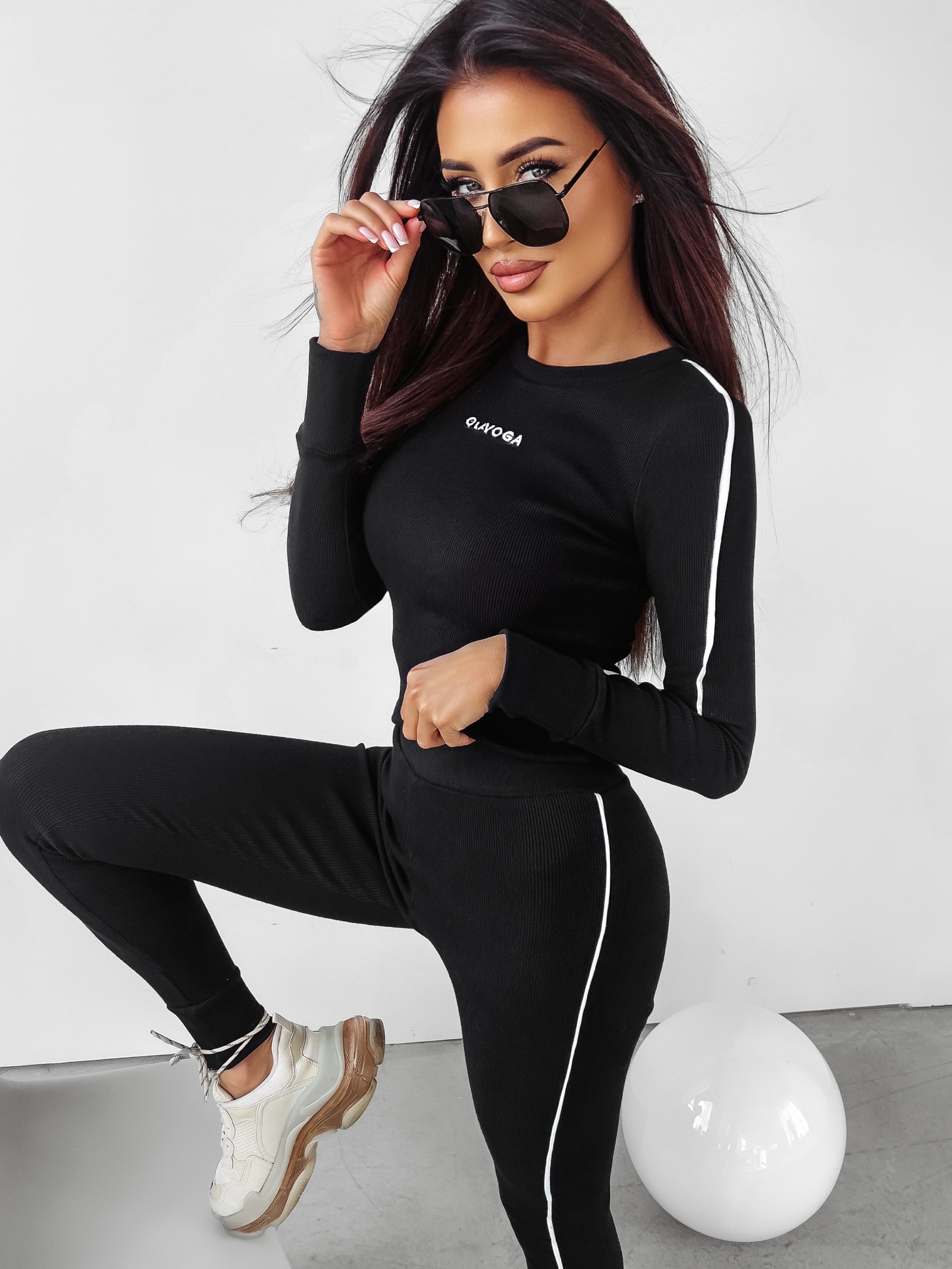 Komplet prążkowany Easy Ola Voga czarny Komplet prążkowany Easy Ola Voga czarny