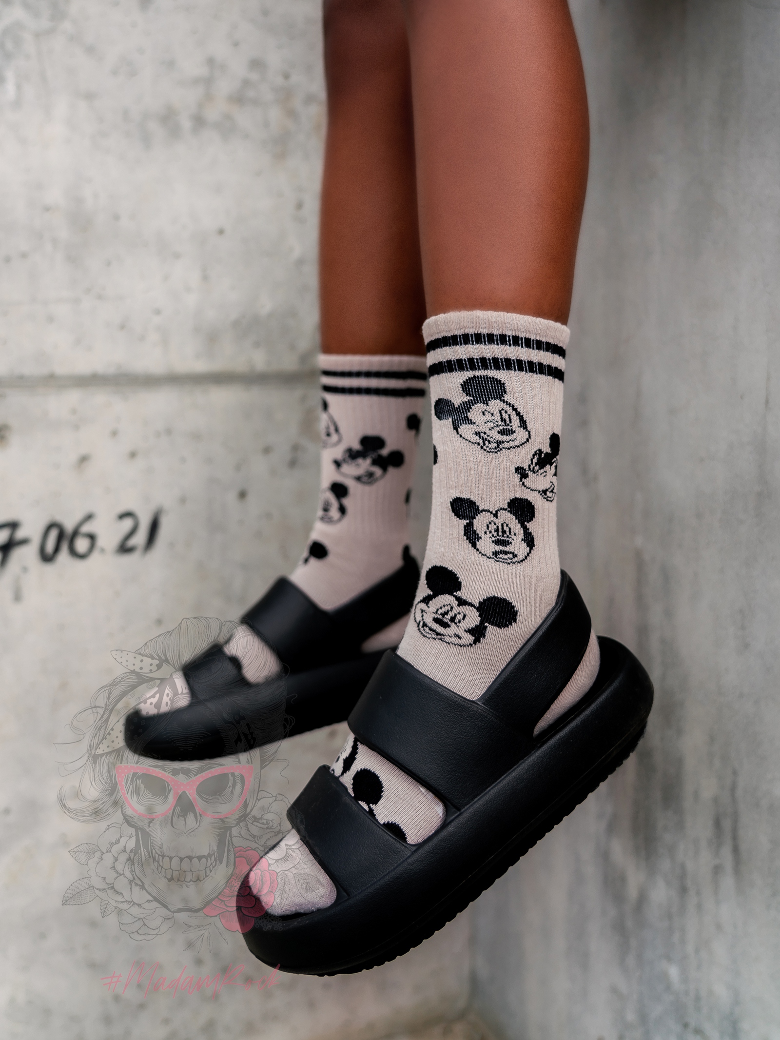 Sandały piankowe Madam Purr czarne