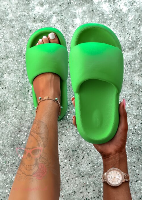 Klapki piankowe Madam Candis zielone