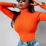 Sweter z golfem Laos Ola Voga pomarańczowy