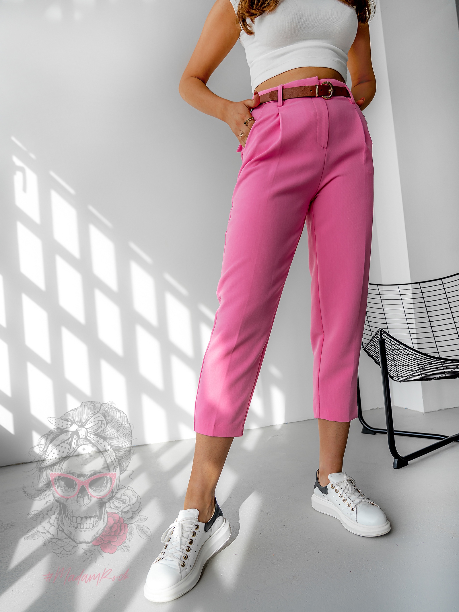 Spodnie eleganckie 7/8 z paskiem Tuwe różowe Spodnie eleganckie 7/8 z paskiem Tuwe różowe