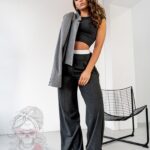 Crop top klasyczny Etu grafitowy