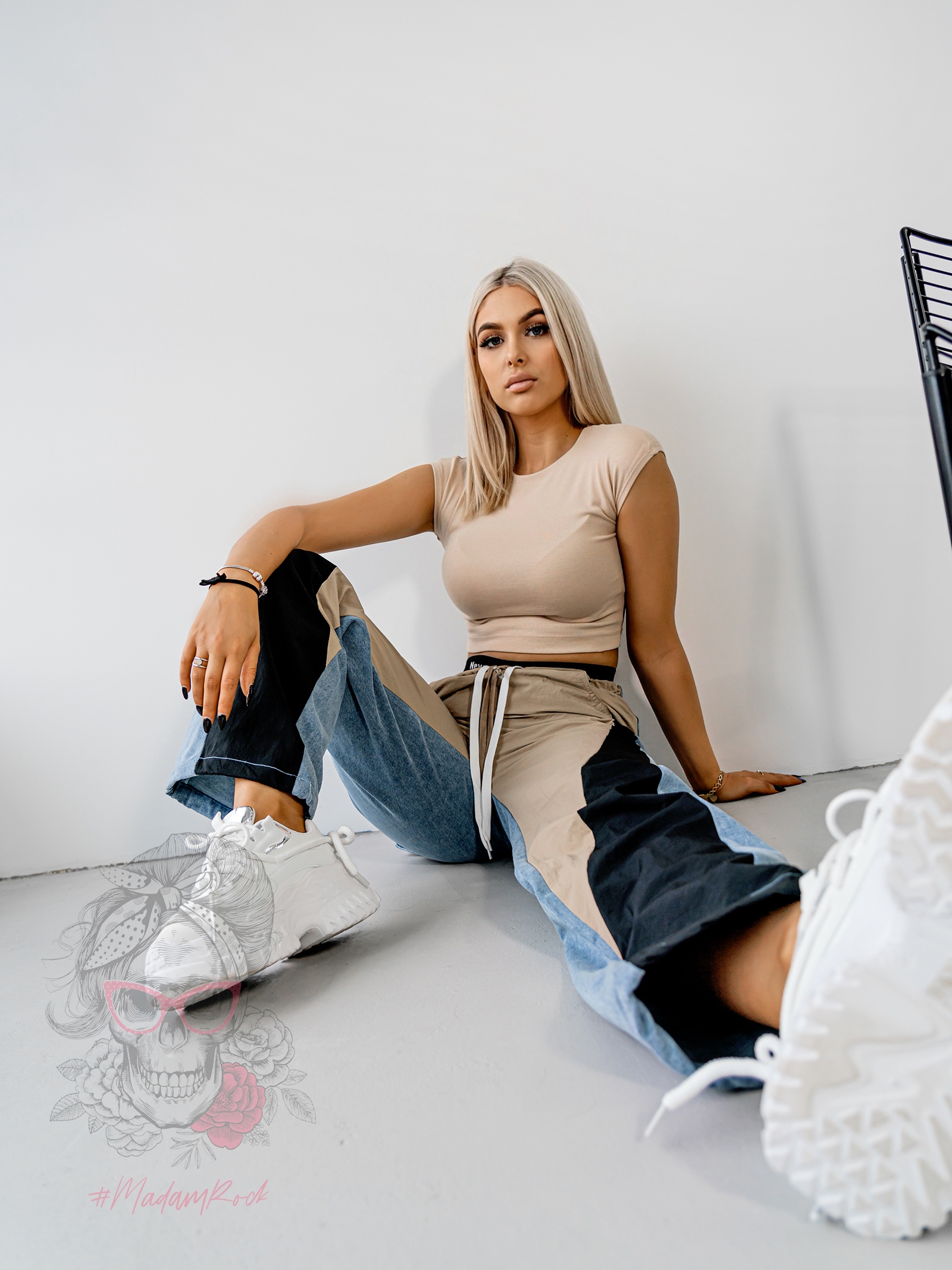 Crop top klasyczny Etu beżowy