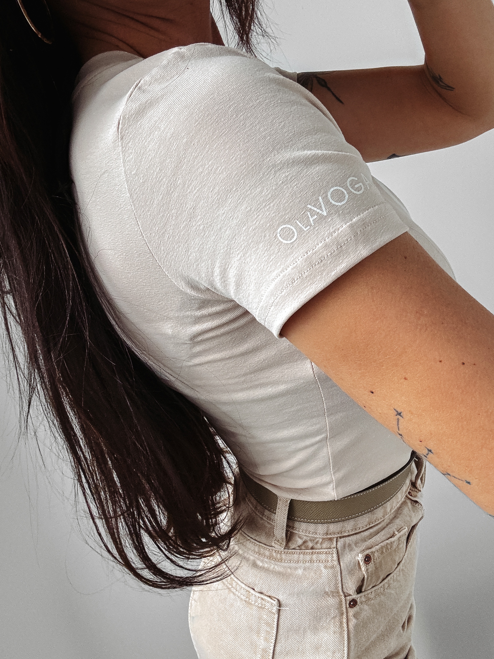 T-shirt dopasowany Estera Ola Voga beżowy