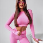 Komplet dopasowany sportowy Meg Ola Voga pudrowy