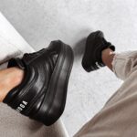 Buty sneakersy damskie VENTA OLAVOGA czarne