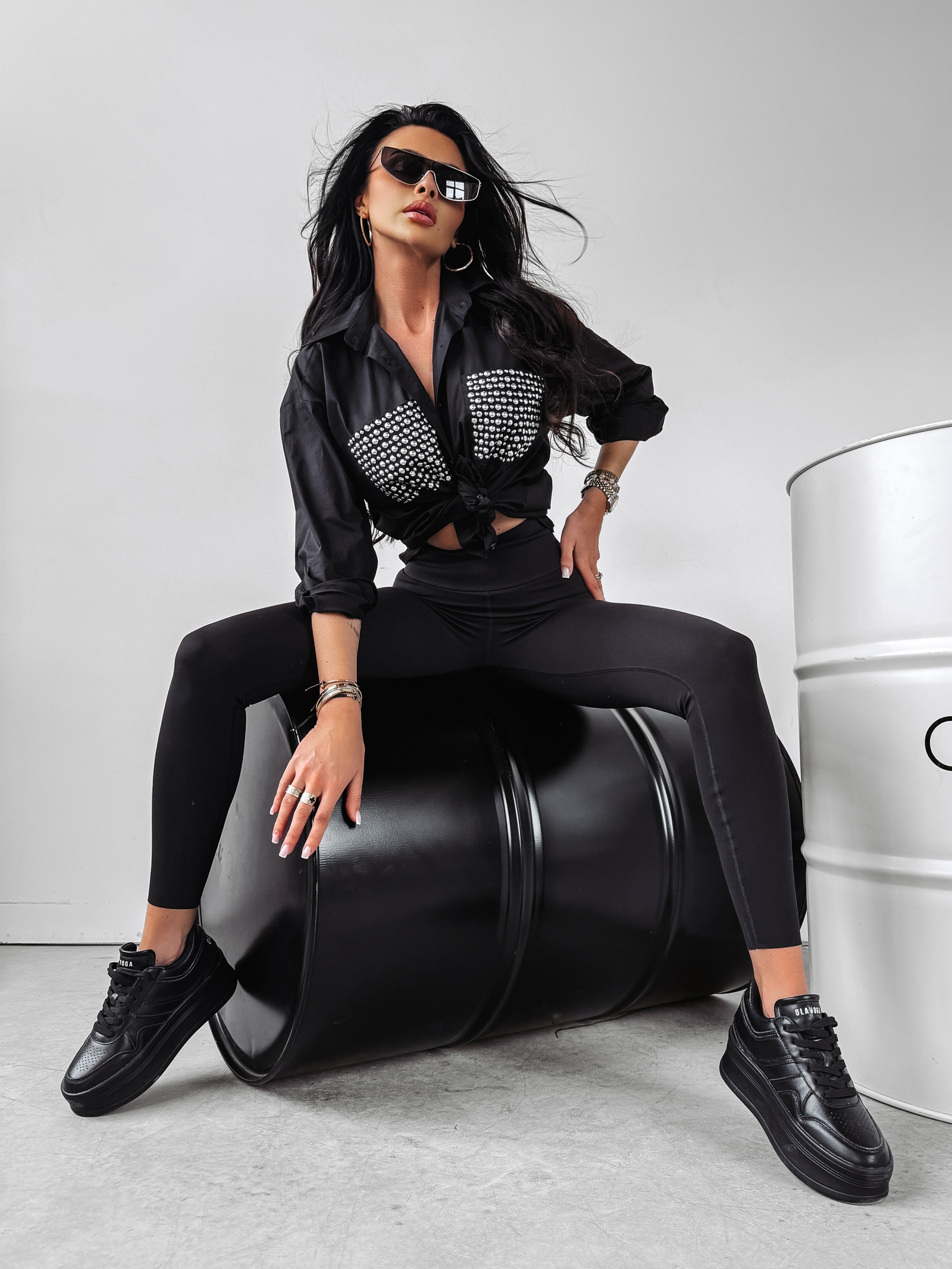 Buty sneakersy damskie VENTA OLAVOGA czarne Buty sneakersy damskie VENTA OLAVOGA czarne