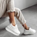 Buty sneakersy damskie VENTA OLAVOGA białe