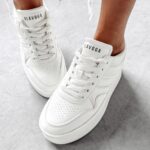 Buty sneakersy damskie VENTA OLAVOGA białe