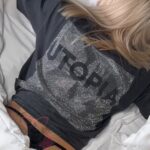 T-shirt z cyrkoniami UTOPIA grafitowy