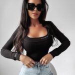 Bluzka prążkowana Random Ola Voga czarna