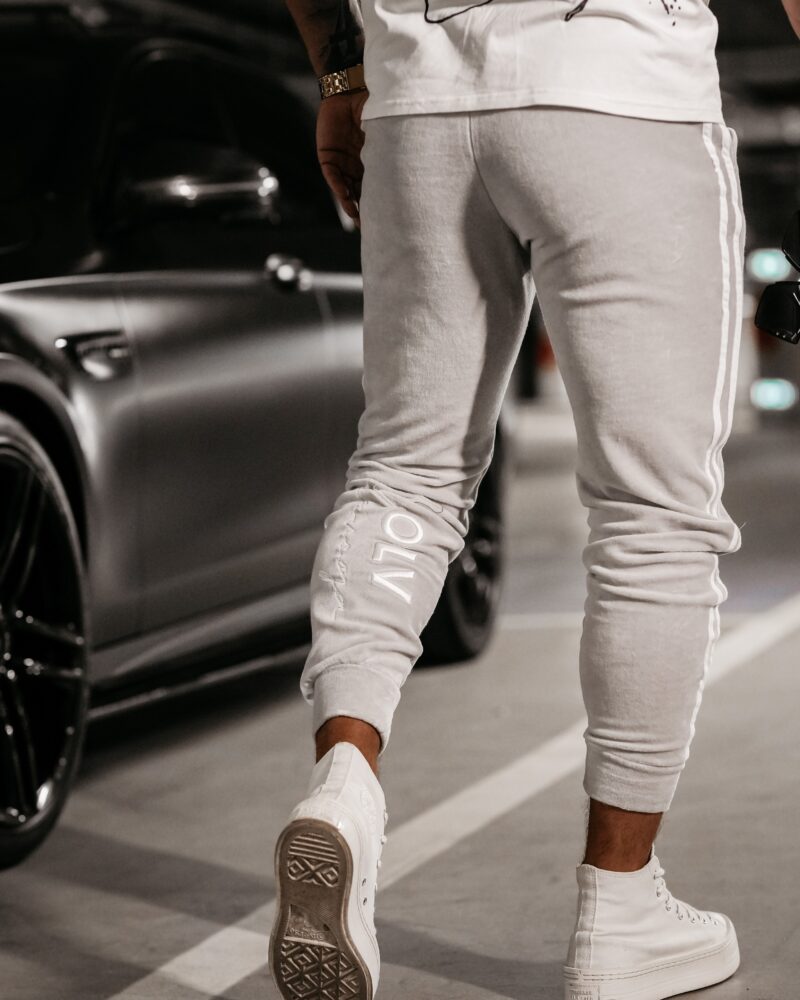 Tomokoliver Spodnie jeansowe dekatyzowane Erica Ola Voga czarne - Madam Rock