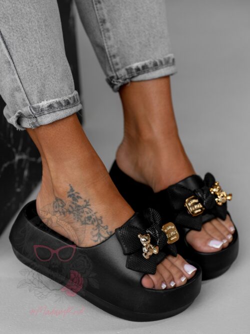 Klapki Madam Todi czarne