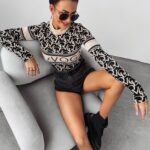 Body z półgolfem Tess Ola Voga beż-czarny