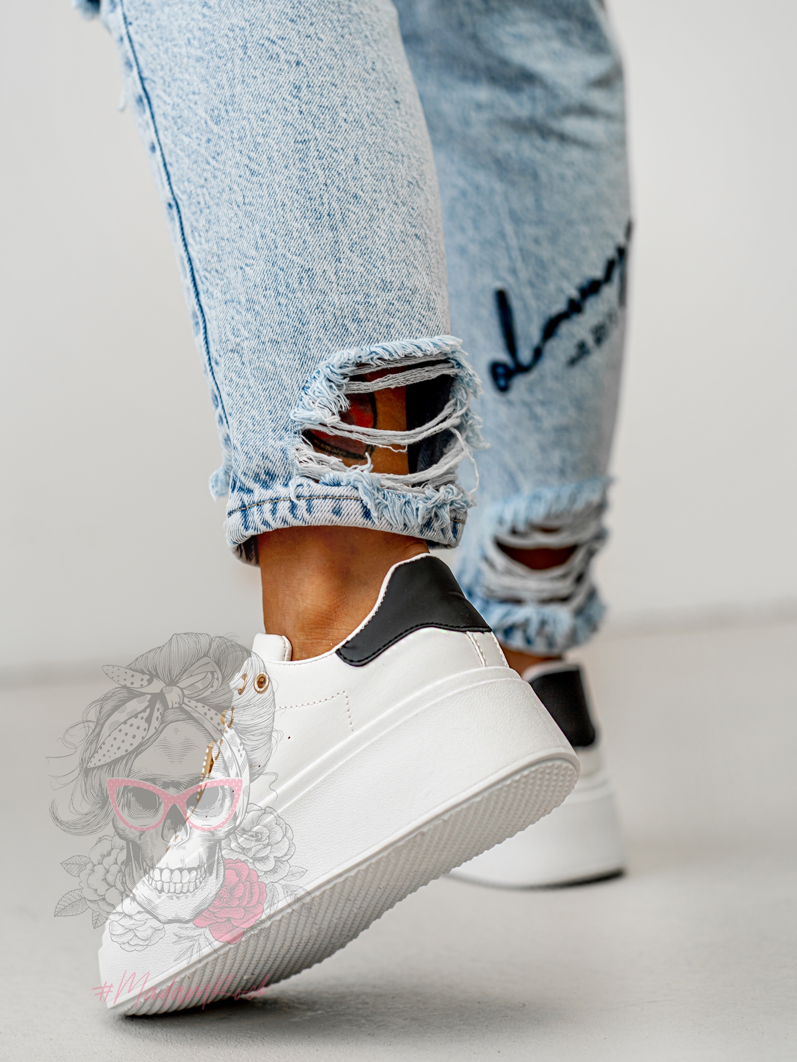 Buty sportowe Madam Perfium biało-czarne Buty sportowe Madam Perfium biało-czarne