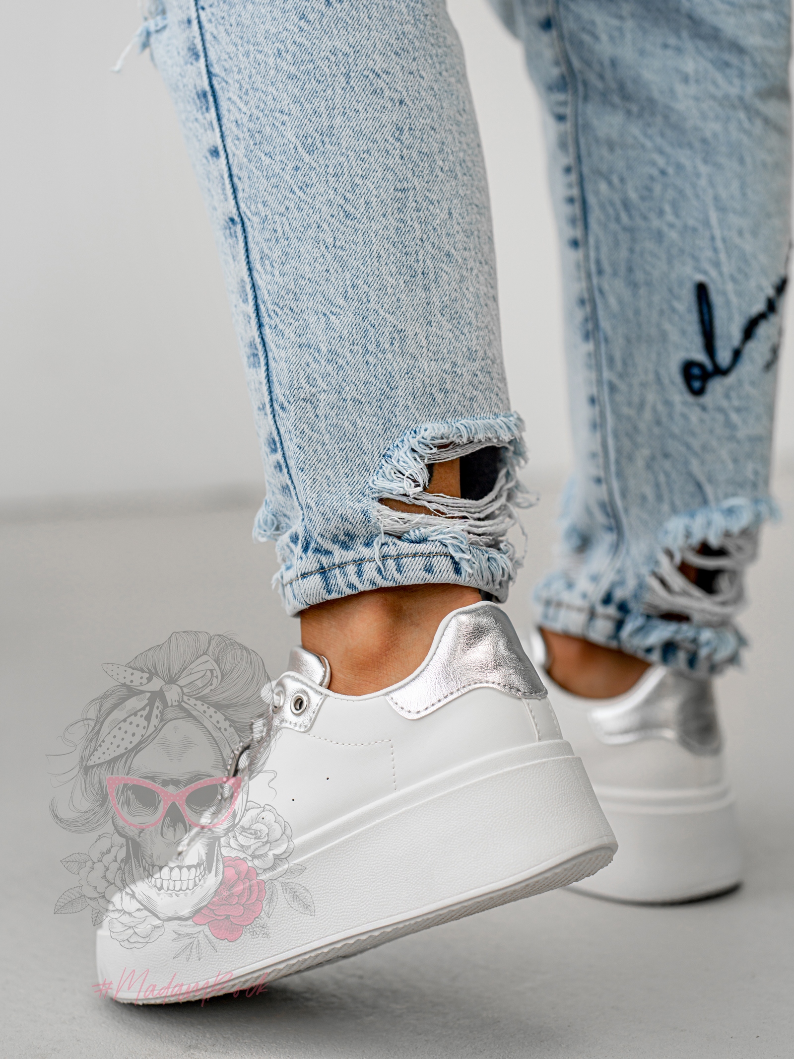 Buty sportowe Madam Perfium biało-srebrne Buty sportowe Madam Perfium biało-srebrne