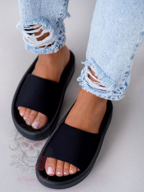 Klapki profilowane Madam Custo czarne