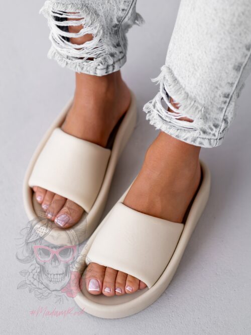 Klapki profilowane Madam Custo beżowe