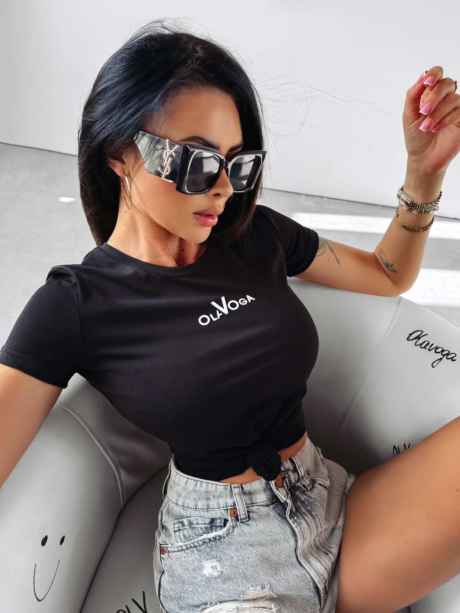 T-shirt klasyczny damski Muse Ola Voga czarny