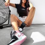 T-shirt klasyczny damski Muse Ola Voga czarny