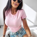 T-shirt klasyczny damski Muse Ola Voga różowy