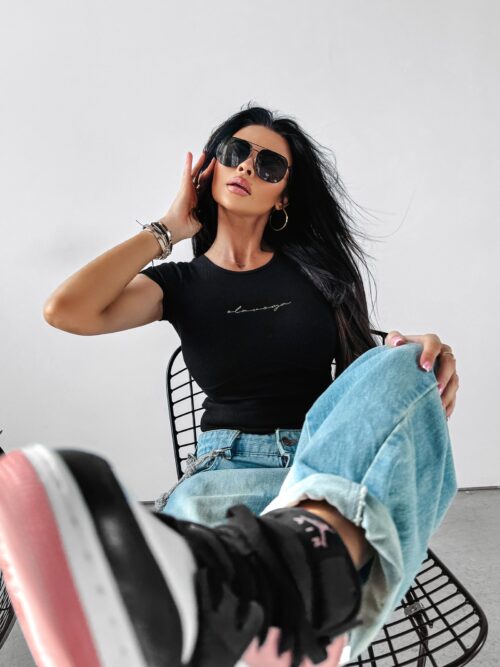 Body prążkowane modelujące Pearl Ola Voga czarne