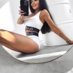 Komplet bielizny damski sportowy LUXE OLAVOGA biały