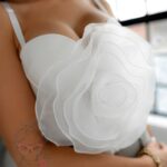 Gorset z kwiatem Balist biały