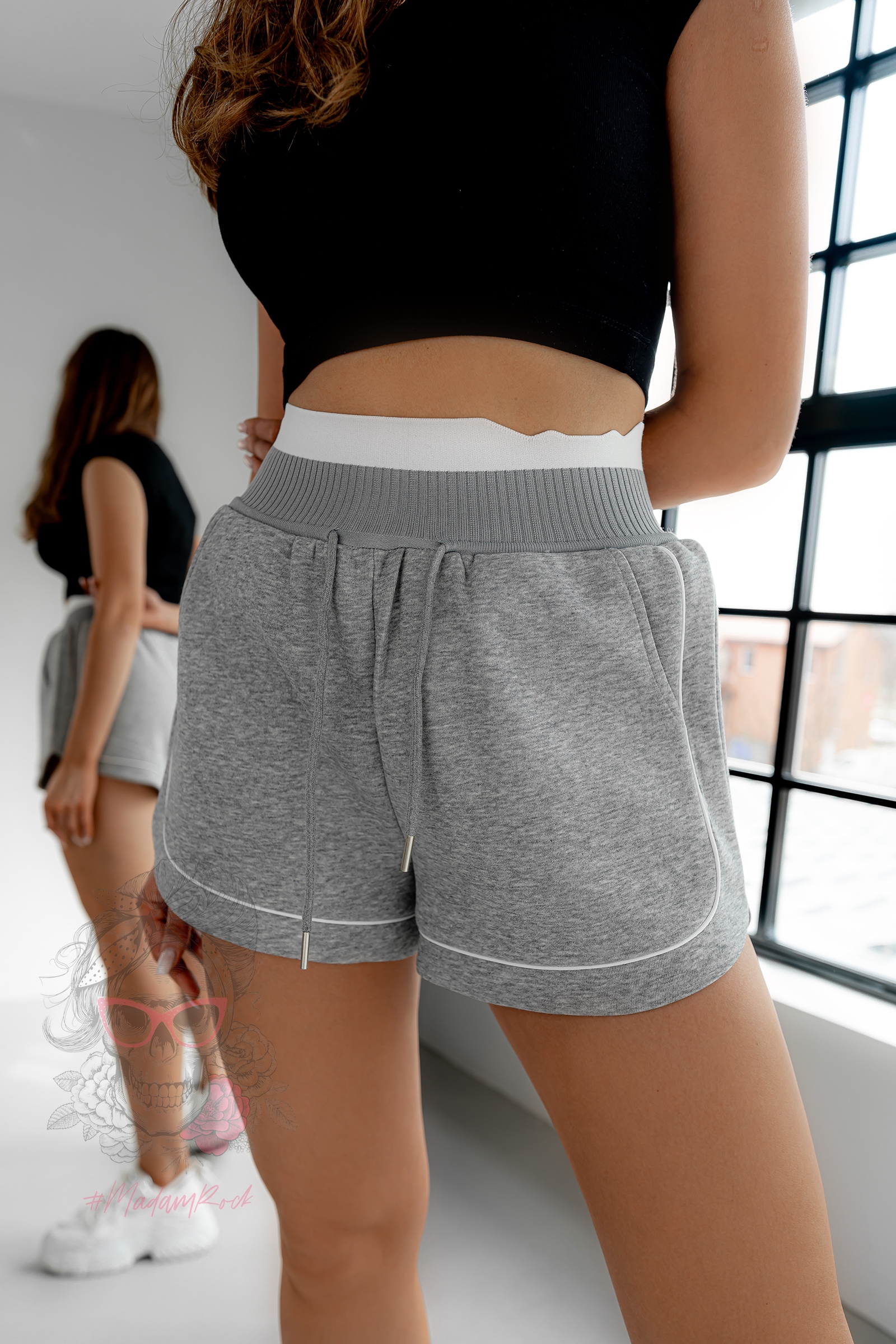 Spodenki sportowe IgaS szare Spodenki sportowe IgaS szare