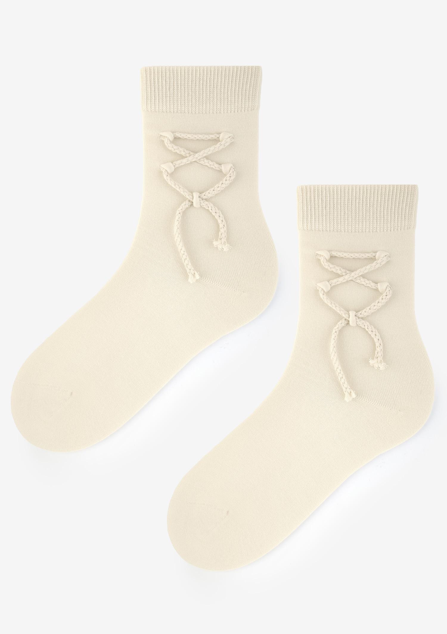 Skarpetki damskie z plecionką ecru Skarpetki damskie z plecionką ecru