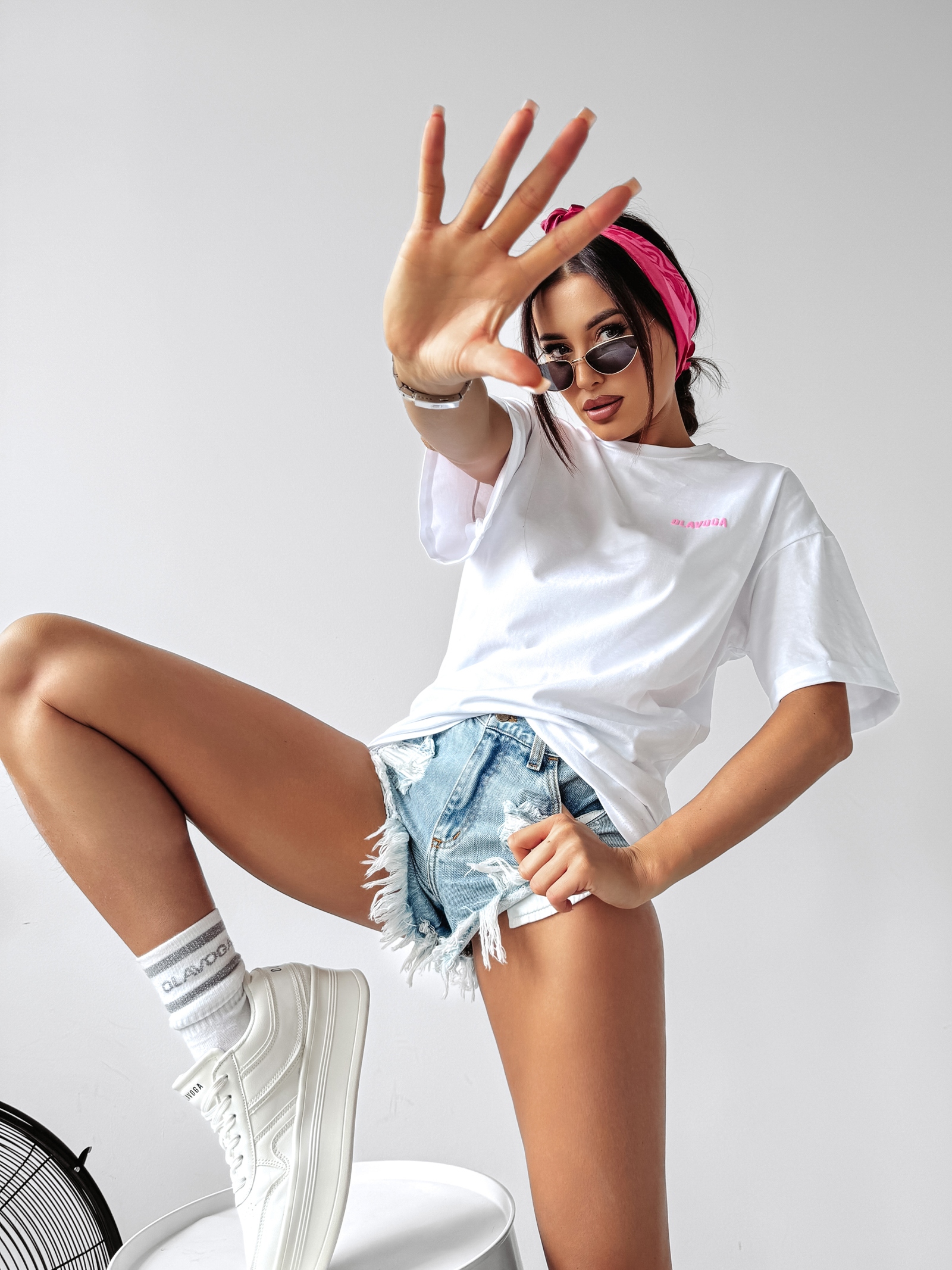 T-shirt damski One Ola Voga biały