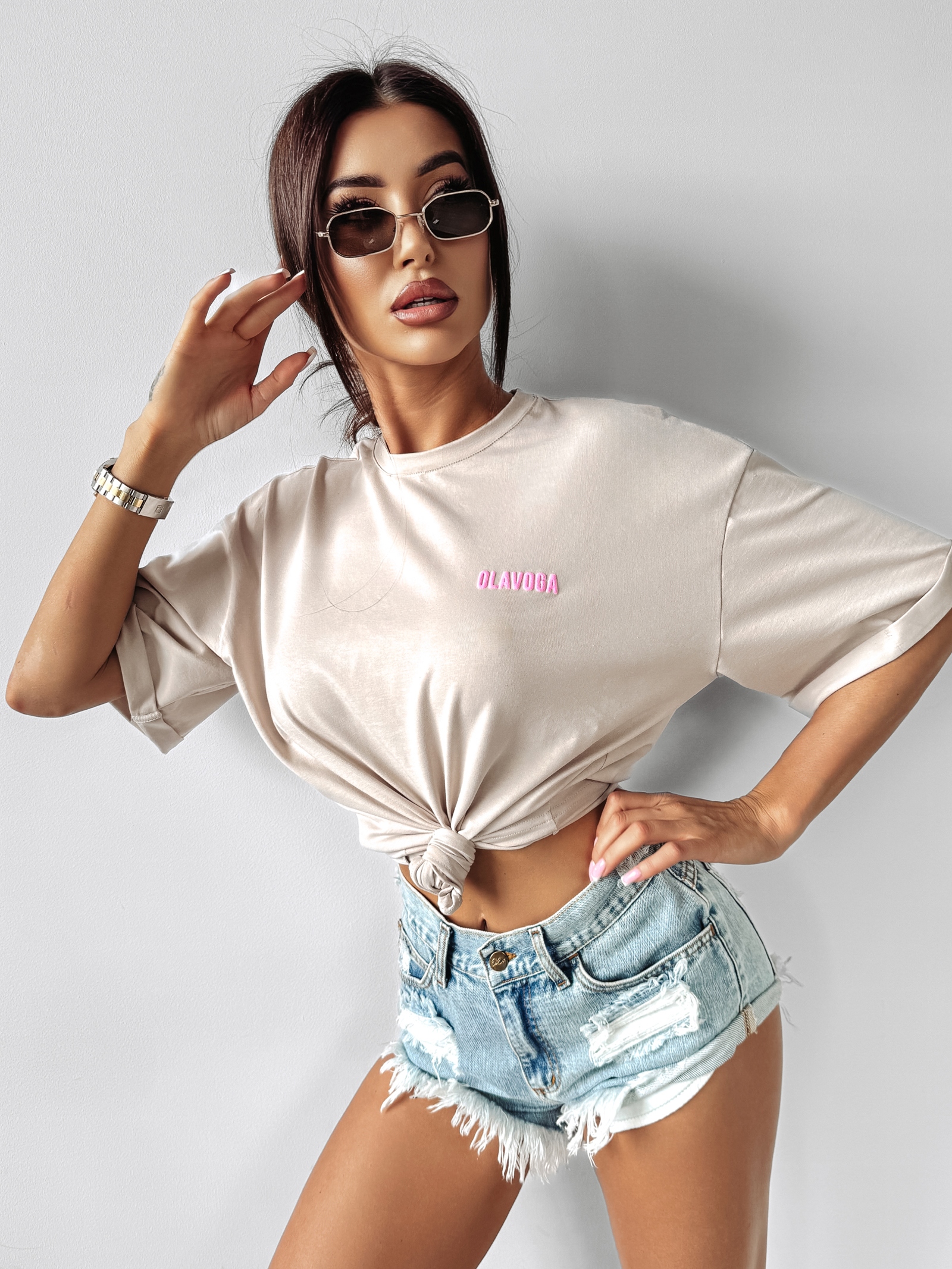 T-shirt damski One Ola Voga beżowy T-shirt damski One Ola Voga beżowy