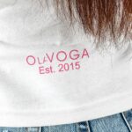 -wyprzedane-T-shirt delikatnie oversiz'owy RockStar Ola Voga ecru