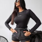 -wyprzedane-Bluzka przylegająca Aurea Ola Voga czarna
