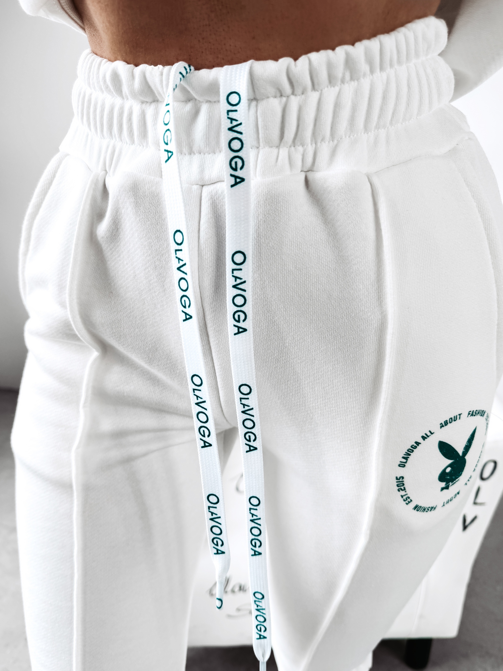 Komplet dresowy ABRASION Ola Voga ecru Komplet dresowy ABRASION Ola Voga ecru