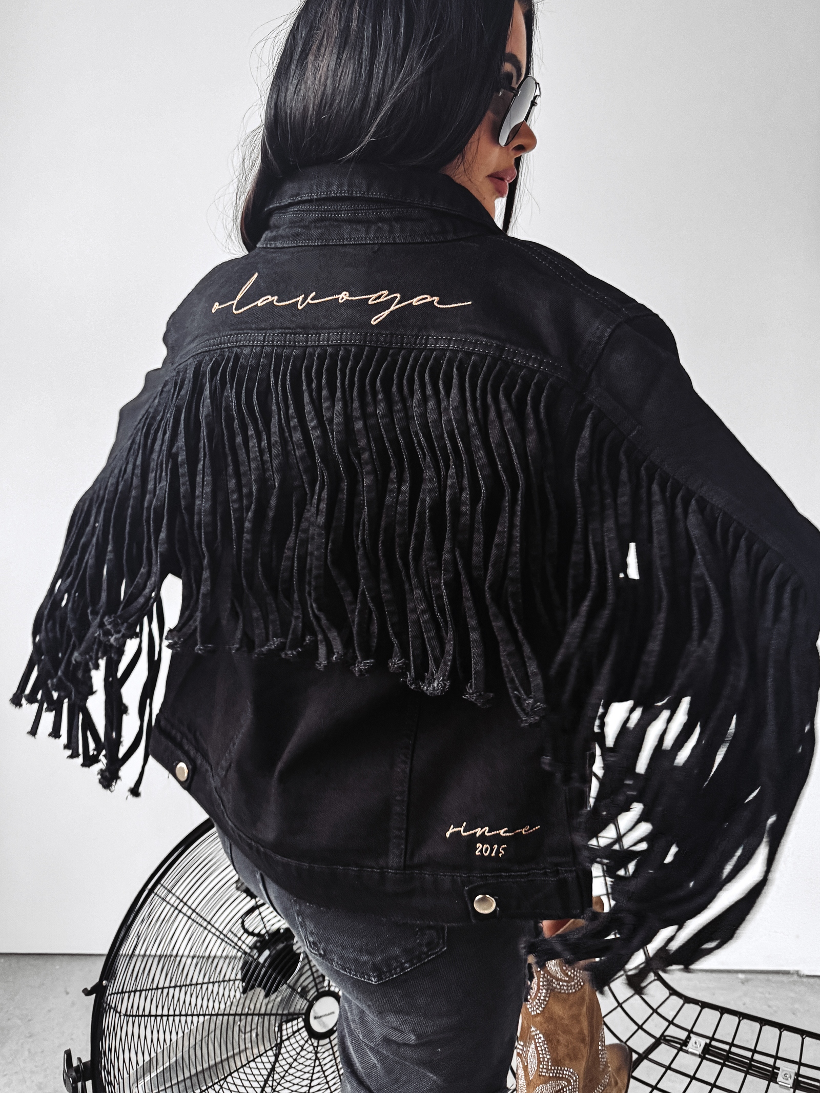 Kurtka jeansowa z frędzlami SANIL Ola Voga czarna