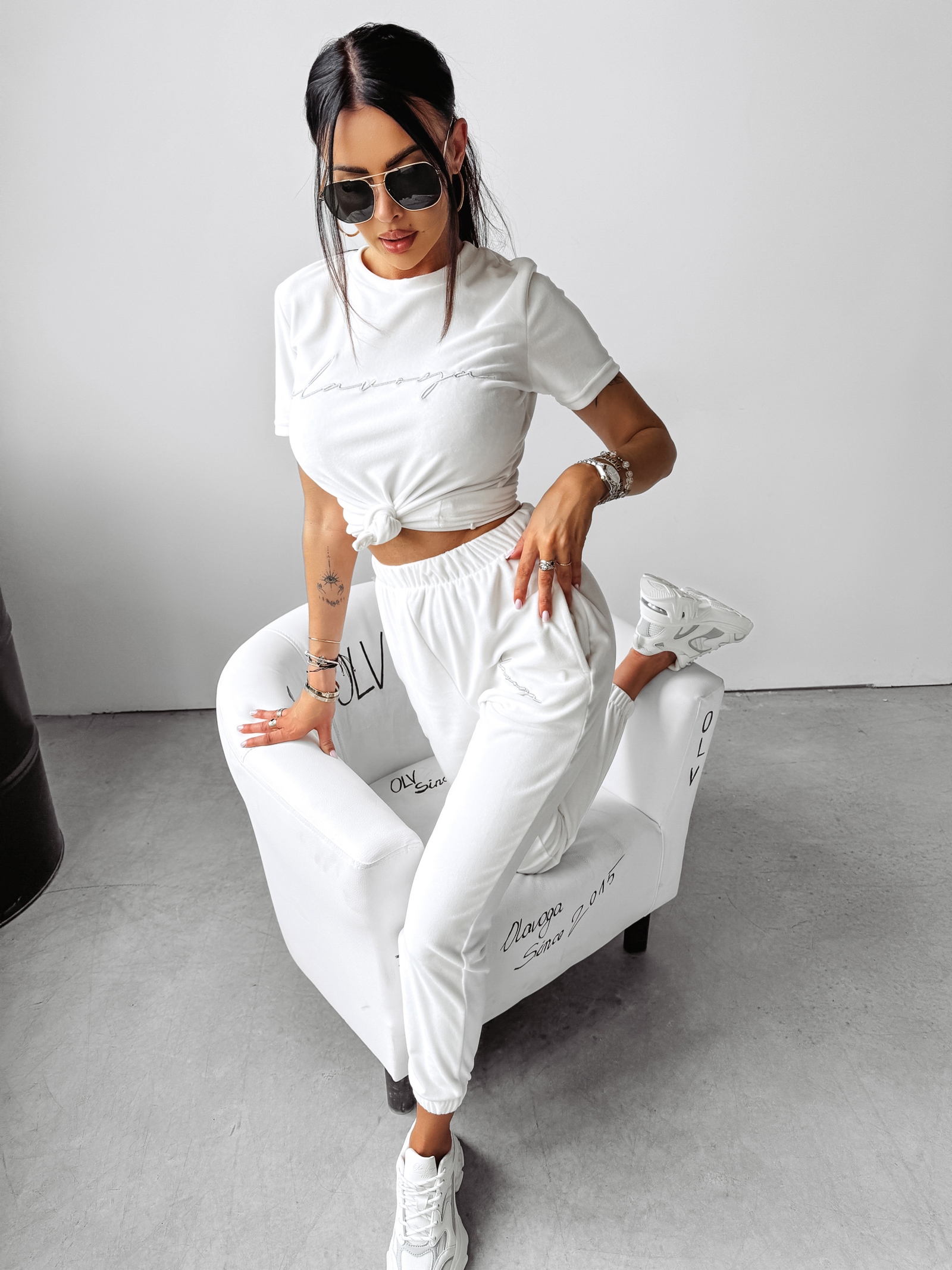 Komplet welurowy GEESTY Ola Voga ecru Komplet welurowy GEESTY Ola Voga ecru