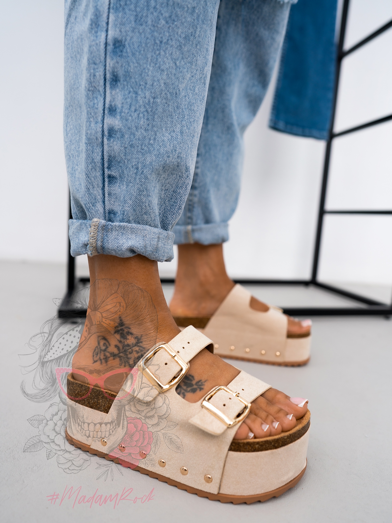 Klapki na platformie Madam Igizo jasnobeżowe