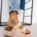 Klapki na platformie Madam Igizo jasnobeżowe