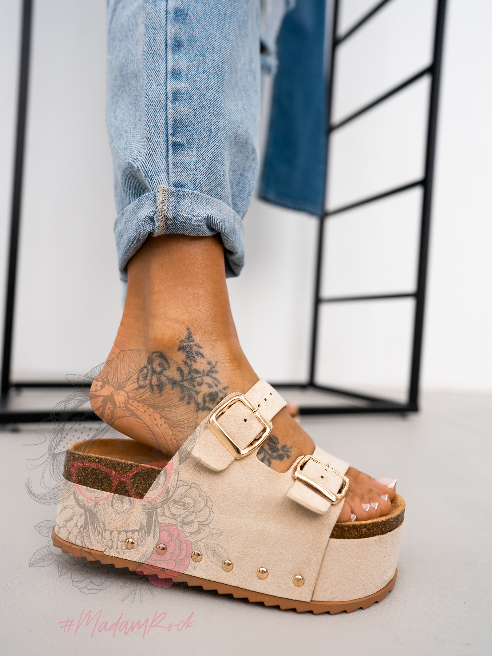 Klapki na platformie Madam Igizo jasnobeżowe