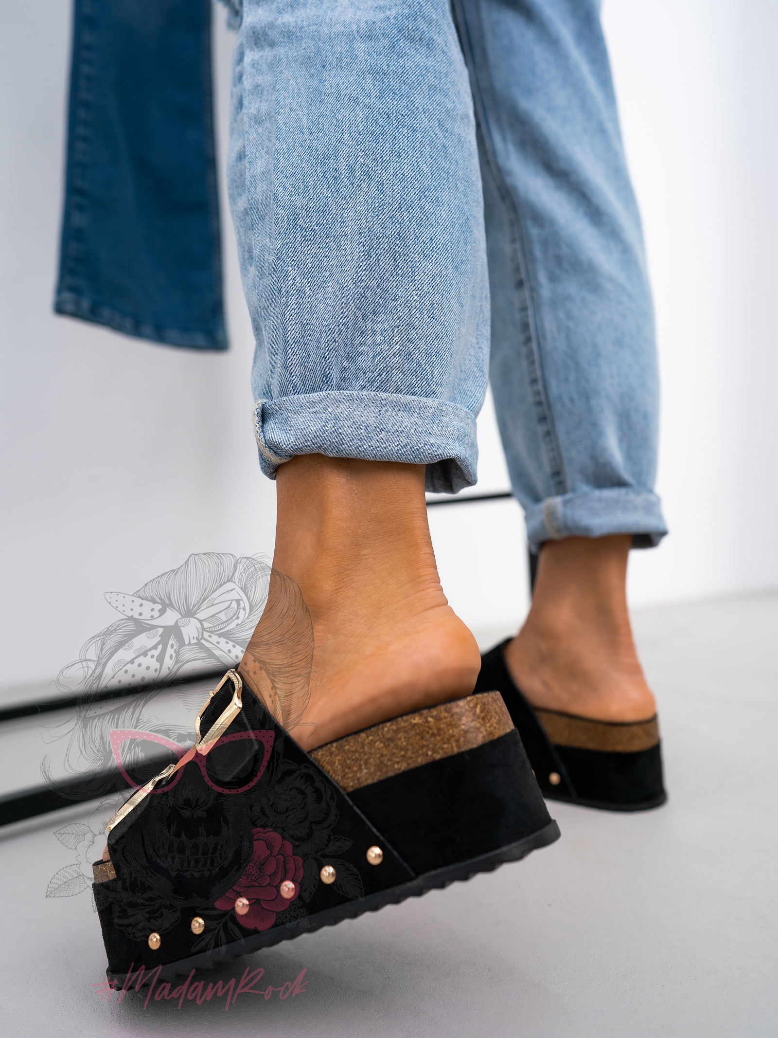 Klapki na platformie Madam Igizo czarne