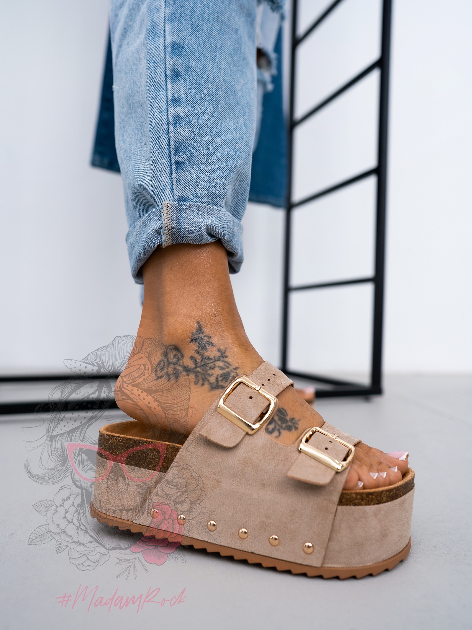 Klapki na platformie Madam Igizo beżowe