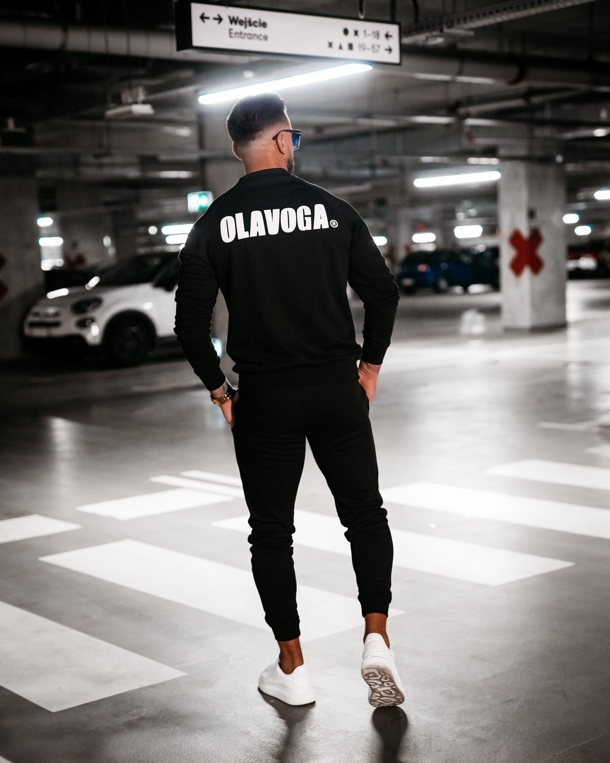 Komplet męski z przeszyciami Bolter Ola Voga czarny