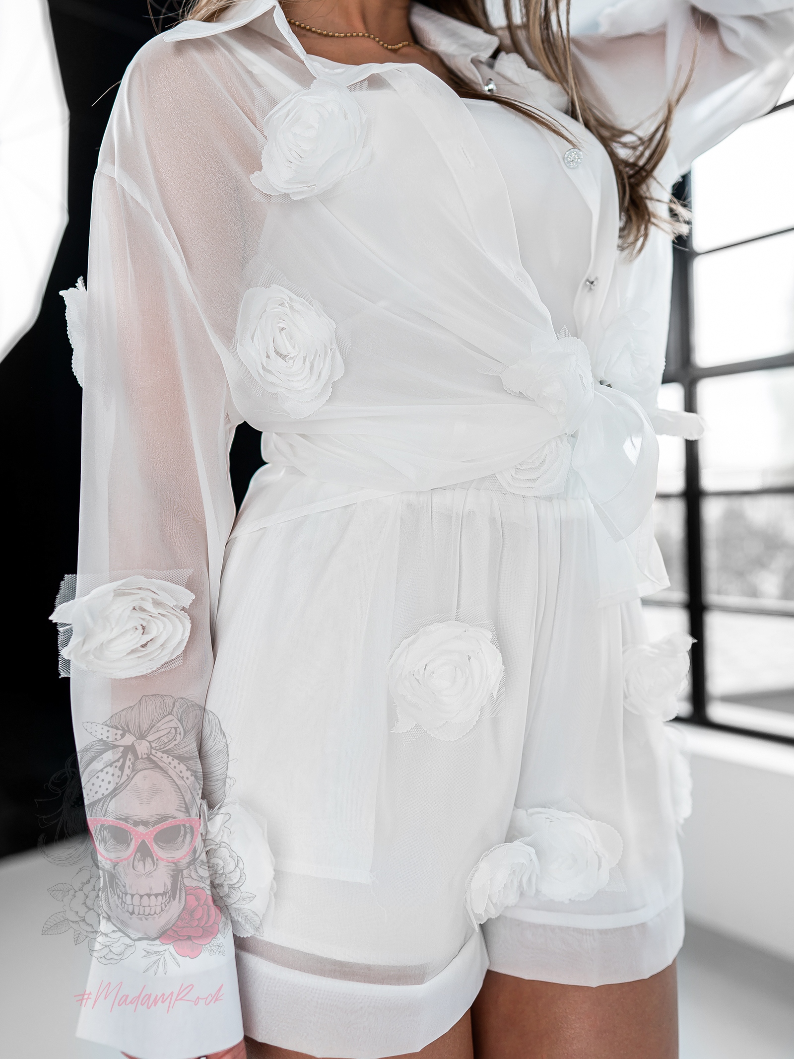 Komplet z różyczkami Madam Rossi biały Komplet z różyczkami Madam Rossi biały