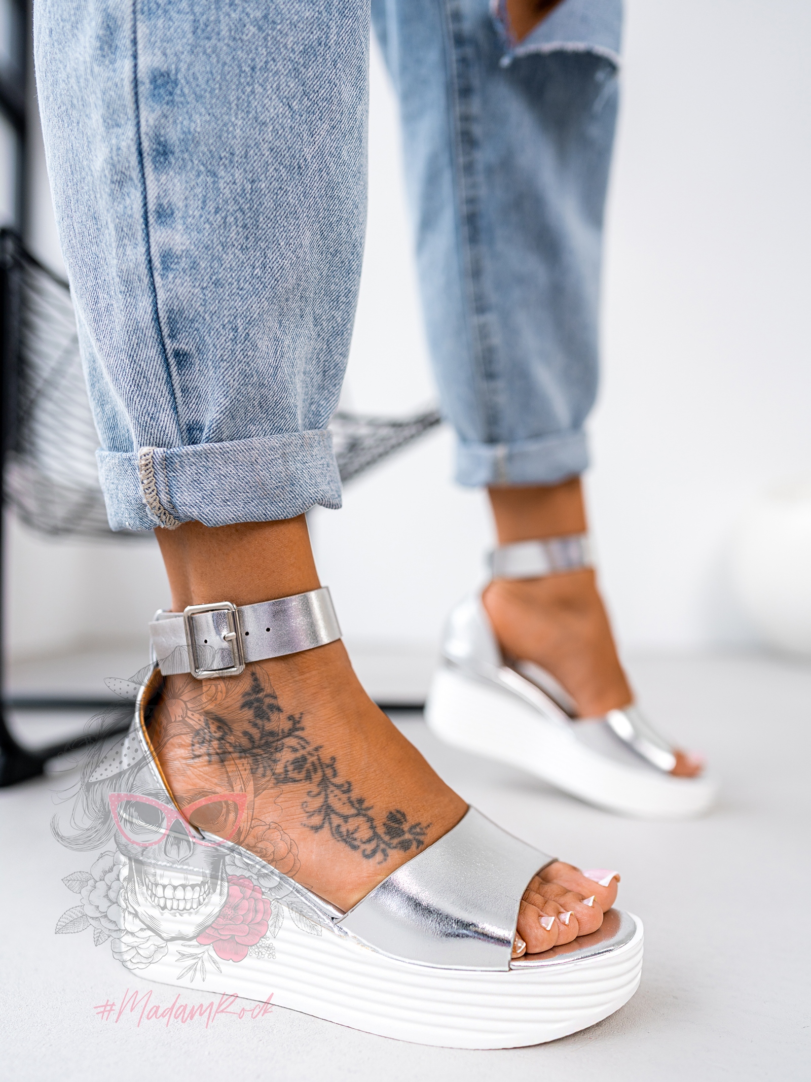 Sandały na koturnie Madam Alilo srebrne