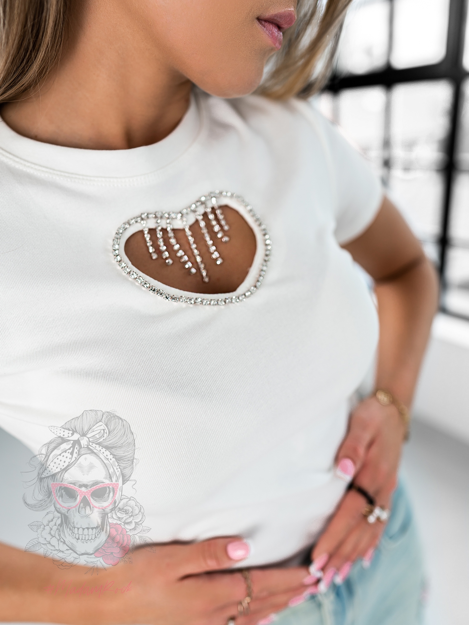 Bluzka t-shirt z serduszkiem Lovik biała